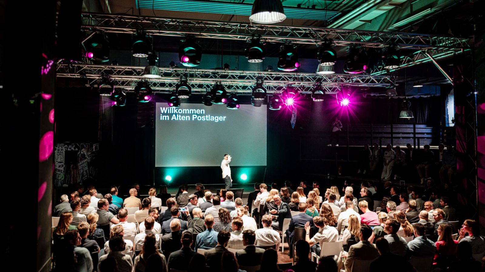 apl6_DSC01243-Enhanced-SR-ps